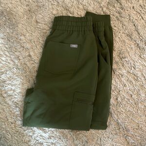 Women’s Green Figs M/P jogger
